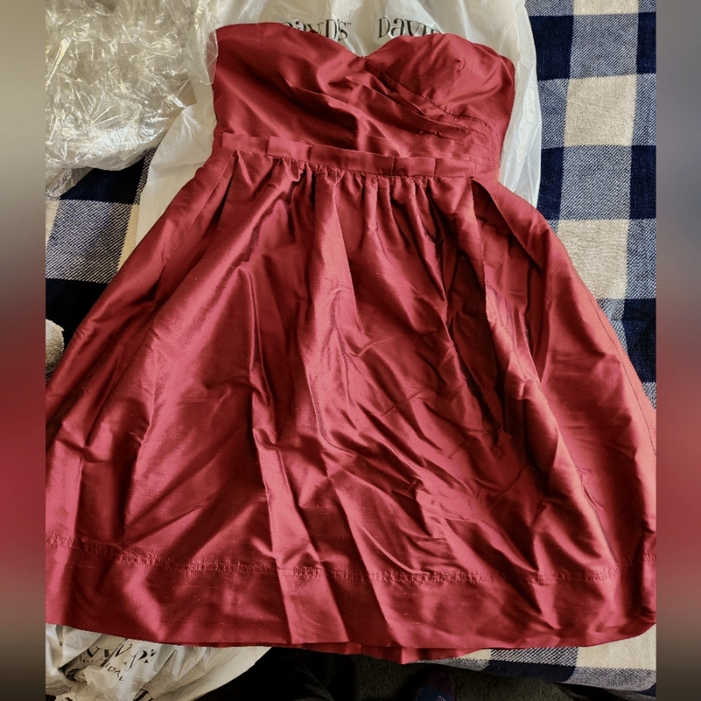 Knee-length Strapless Red Gown Size 14